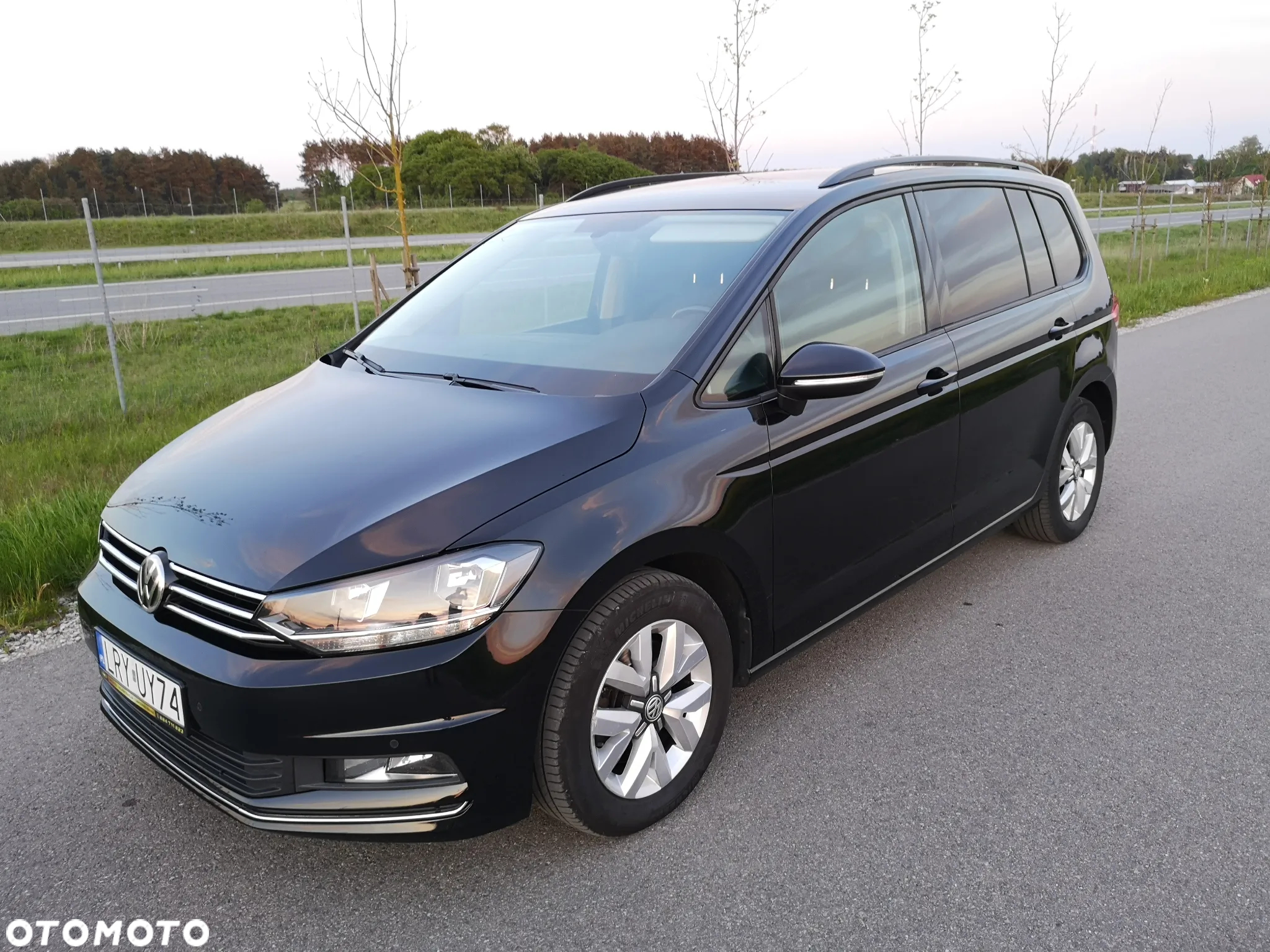 Volkswagen Touran 2.0 TDI SCR DSG Comfortline - 14