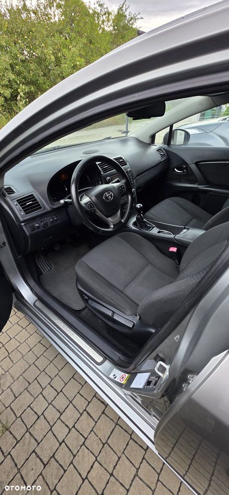 Toyota Avensis 2.0 D-4D Sol - 8