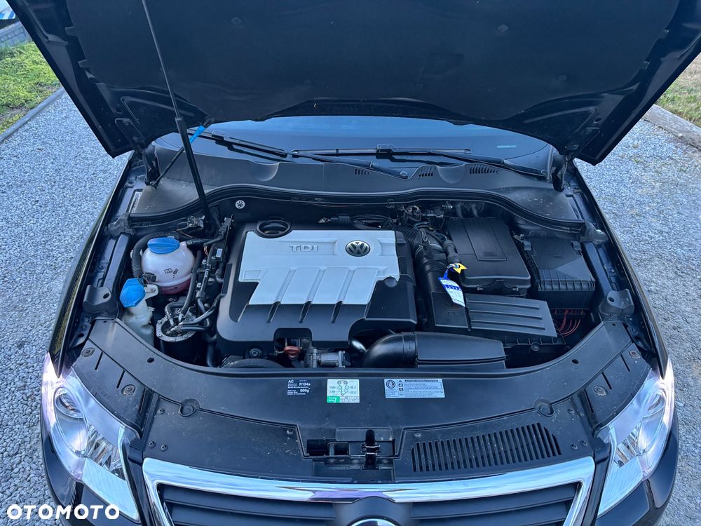 Volkswagen Passat - 17