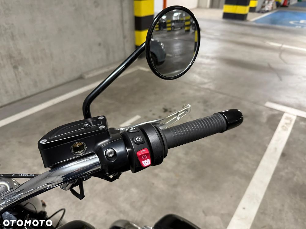 BMW R - 9