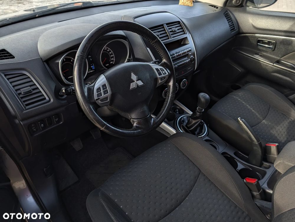 Mitsubishi ASX 1.8 DI-D 2WD Instyle - 22
