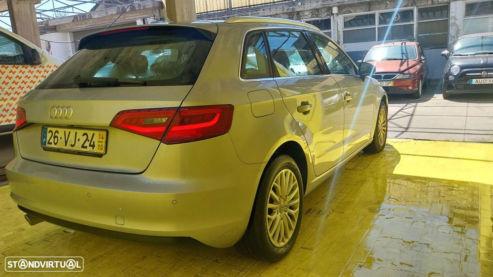 Audi A3 1.6 TDI Advance Ultra - 27