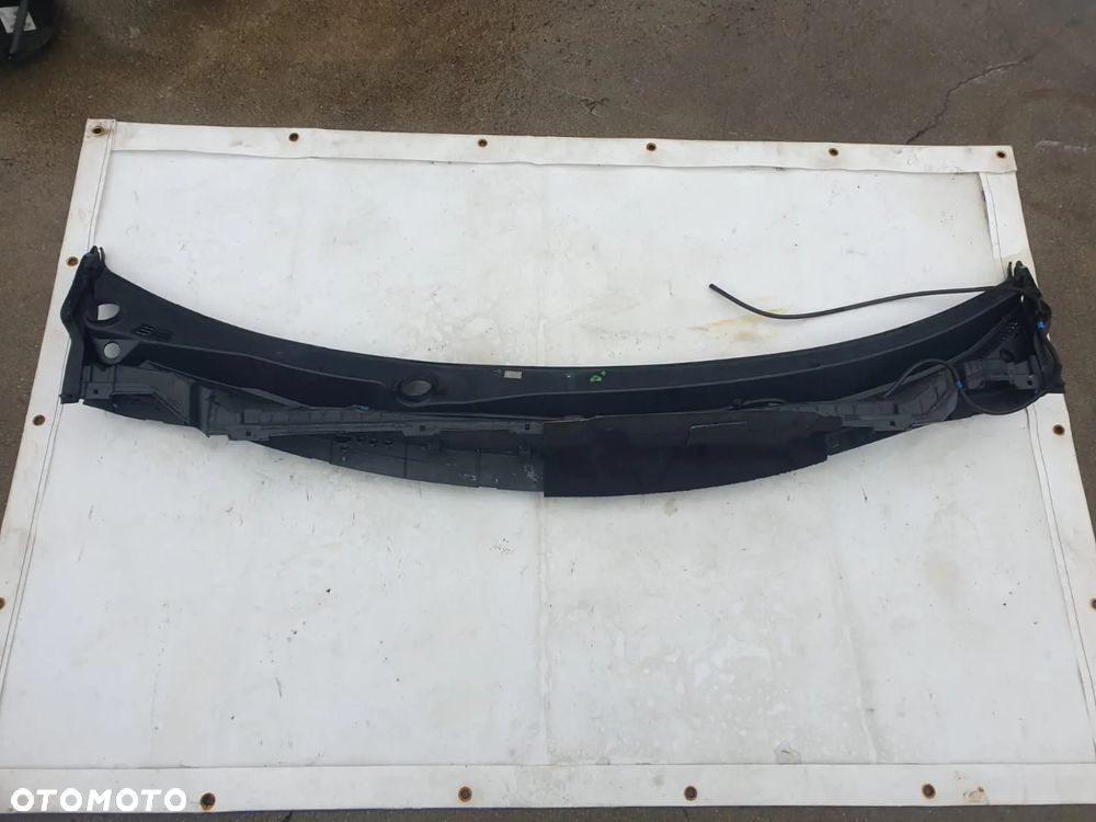 Podszybie Plastikowe Nissan Qashqai II J11 Demontaż stan bdb 5501U100 - 5