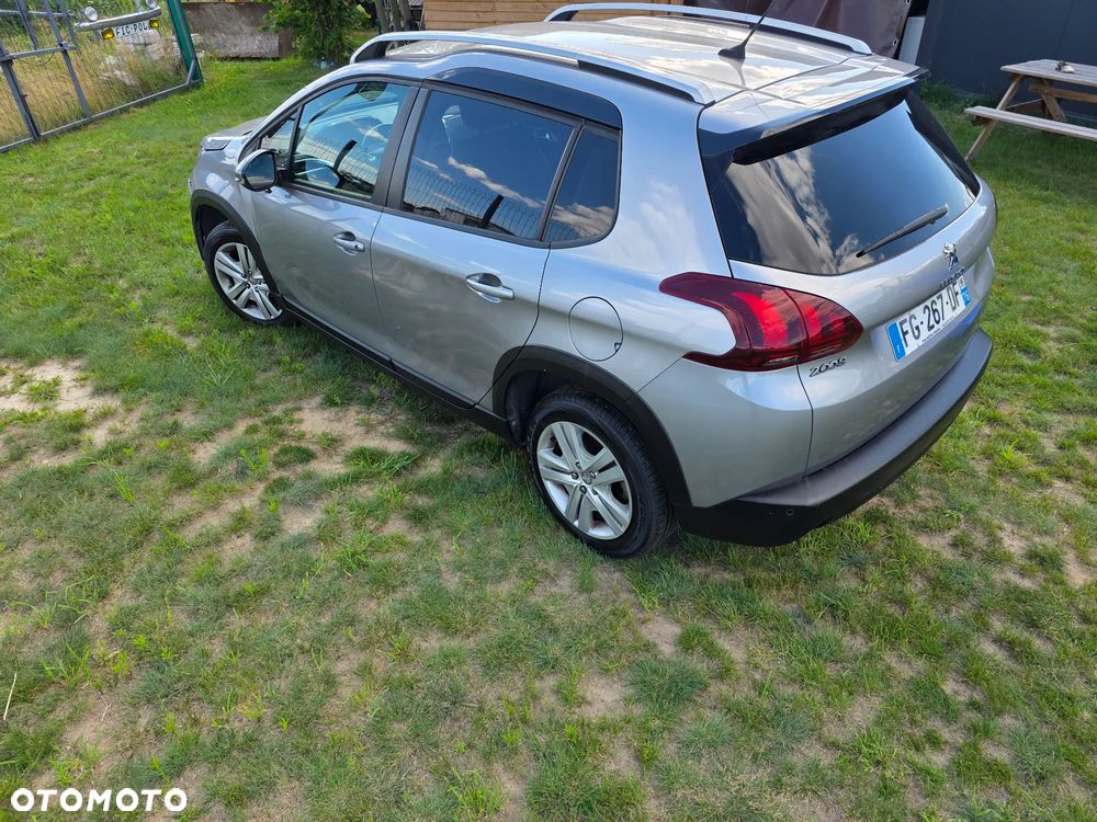 Peugeot 2008 BlueHDi 100 STOP & START Signature - 32