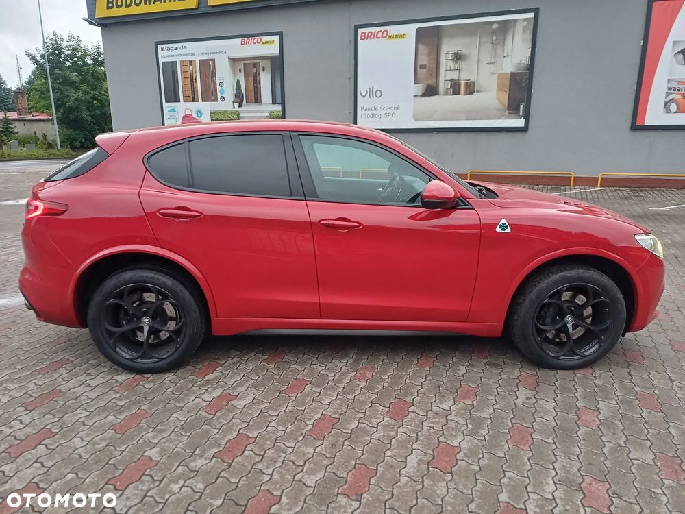 Alfa Romeo Stelvio V6 2.9 Bi-Turbo AT8-Q4 Quadrifoglio - 10