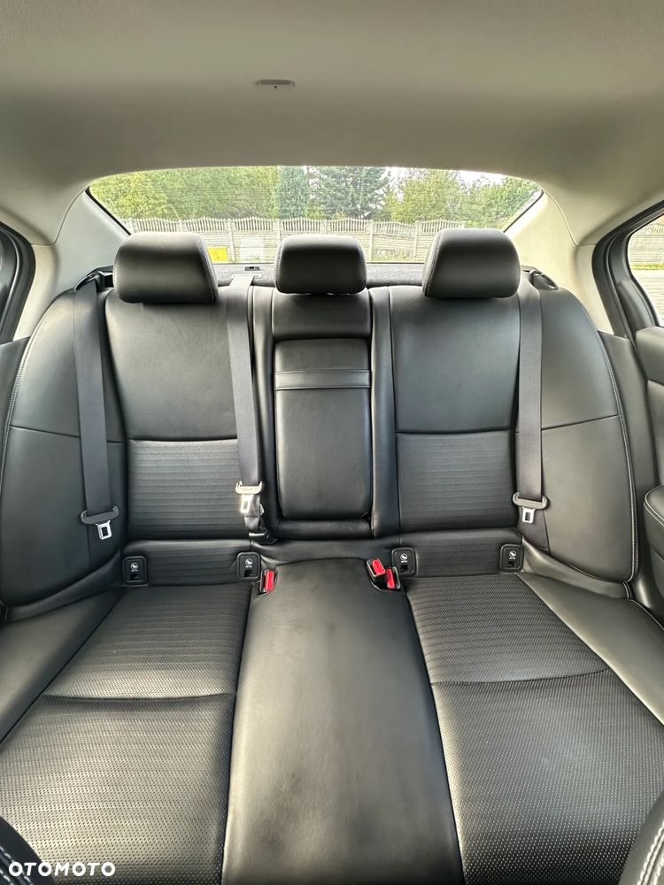 Infiniti Q50 2.0t Sport Tech EU6 - 17