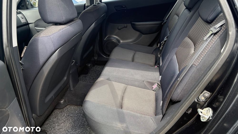 Hyundai i30 1.6 Comfort - 16