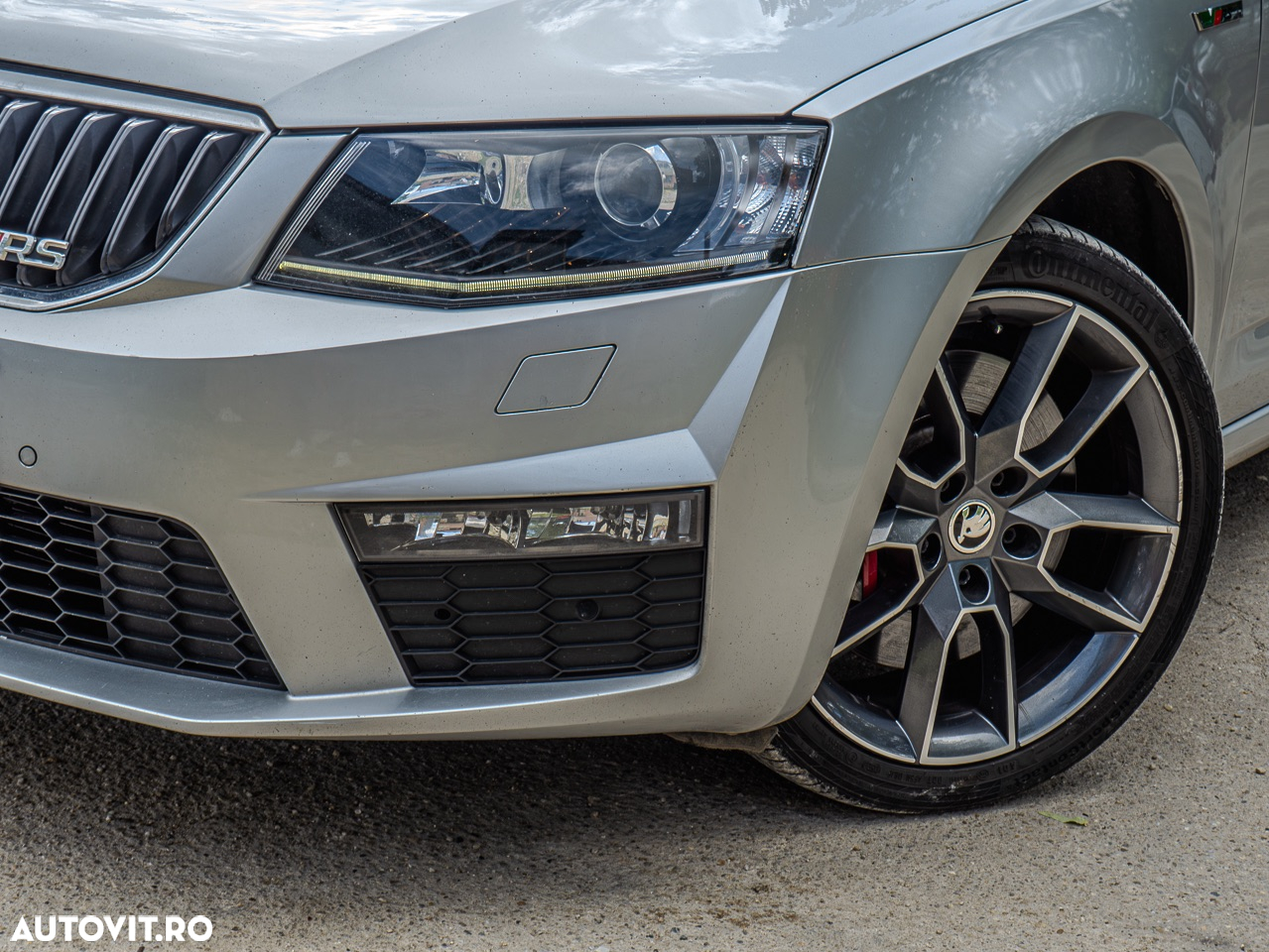 Skoda Octavia Combi Diesel 2.0 TDI DSG RS - 23