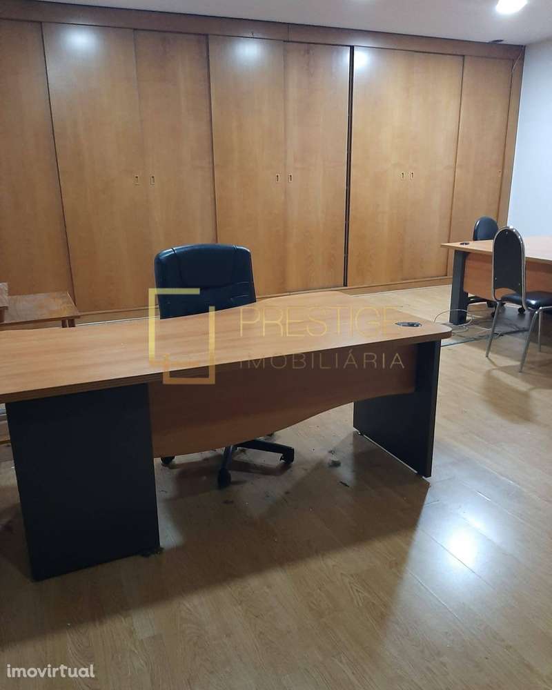 loja no centro de Penafiel para Arrendar - Grande imagem: 3/9