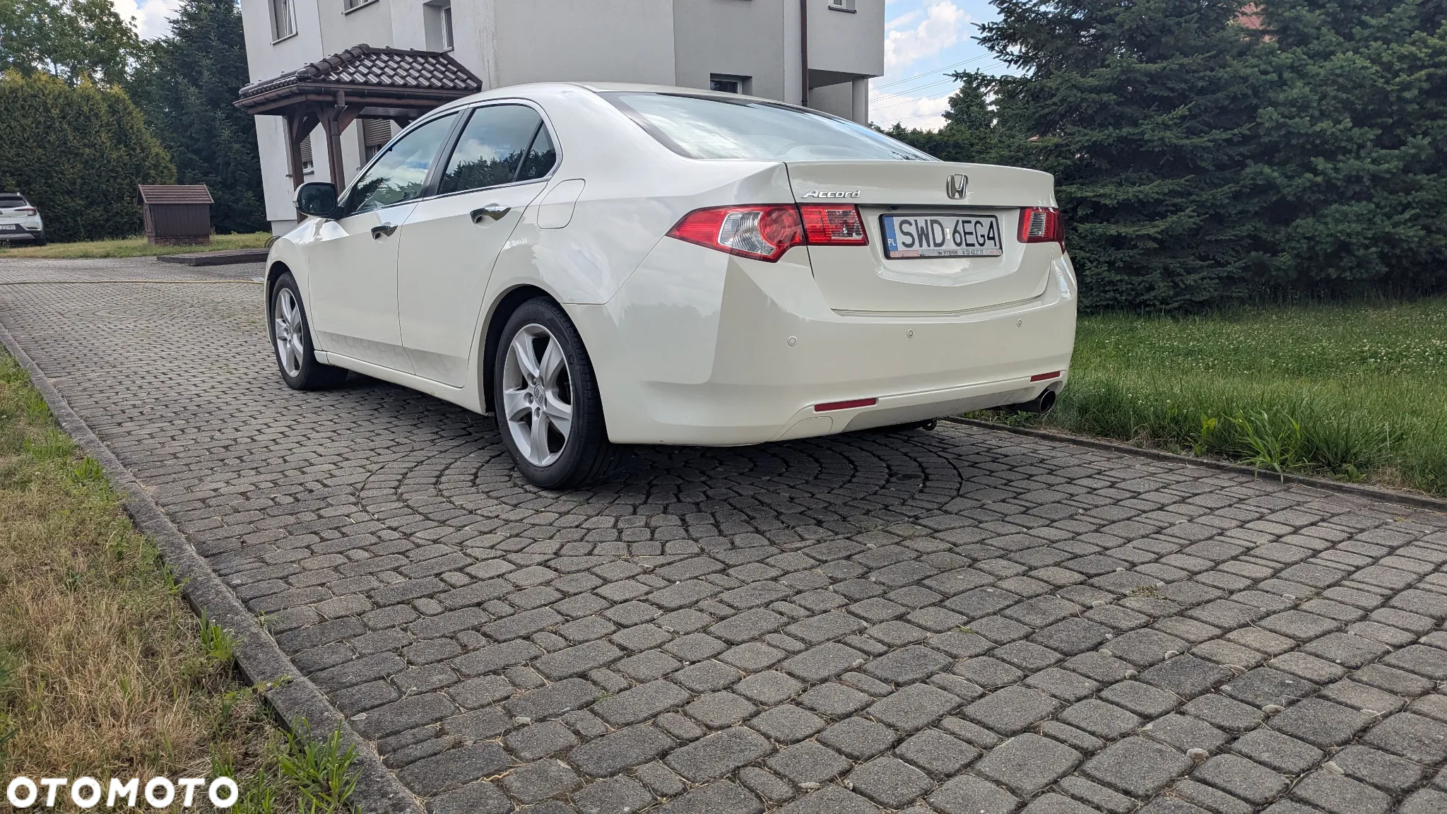 Honda Accord 2.0 Executive Nav - 5