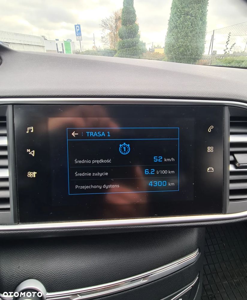 Peugeot 308 1.2 PureTech GPF Allure S&S - 14