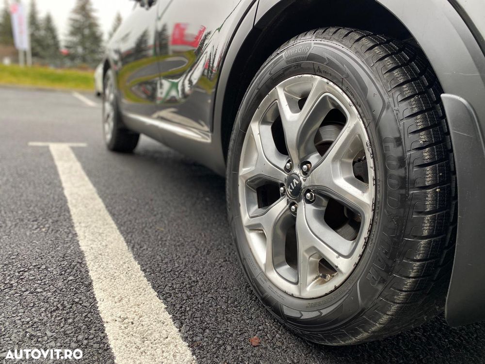 Kia Sorento 2.2 DSL 6AT 4x4 Cosmo - 30