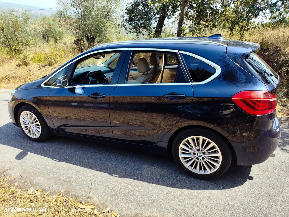 BMW 218 Active Tourer d Line Luxury - 4