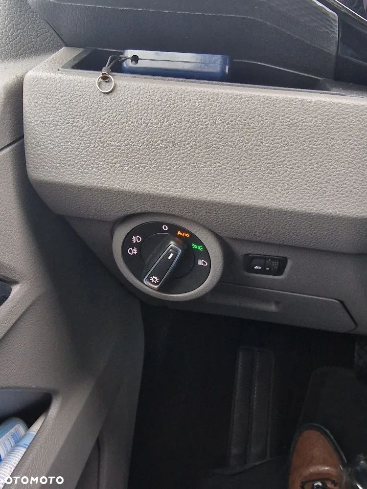 Volkswagen Caravelle 6.1 2.0 TDI L2 Comfortline DSG - 22