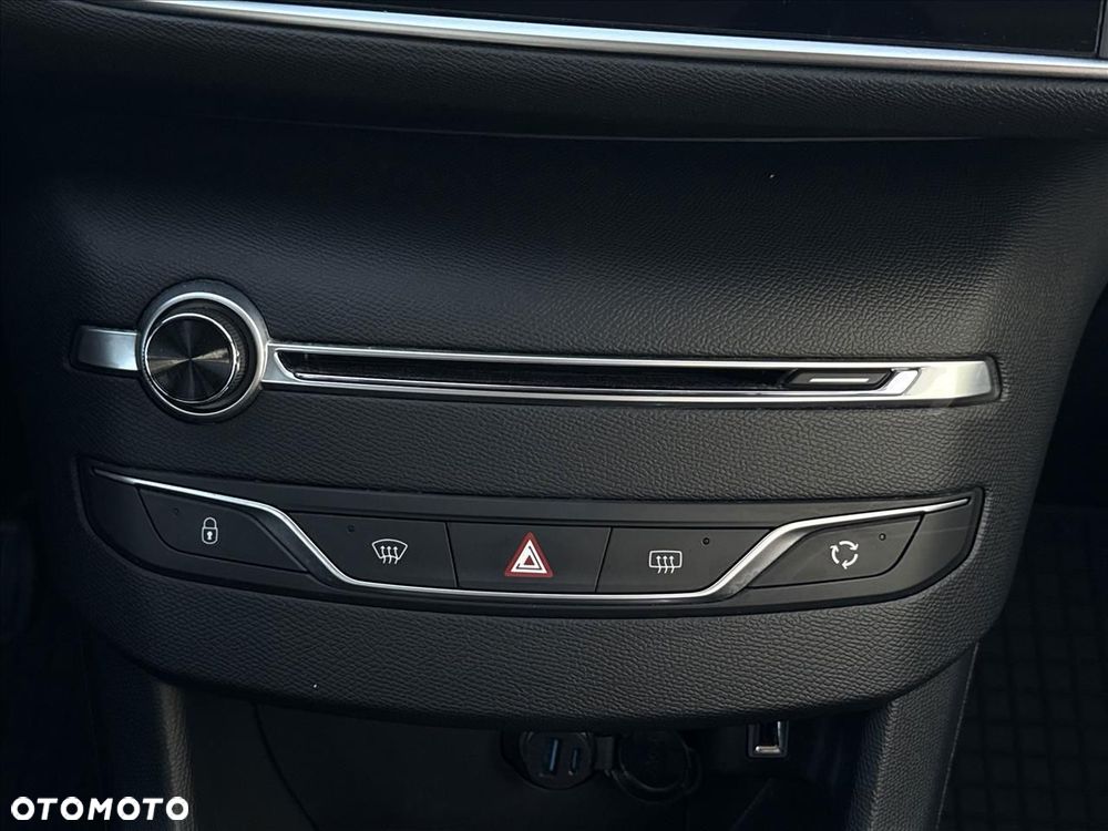 Peugeot 308 1.2 PureTech Allure S&S - 14