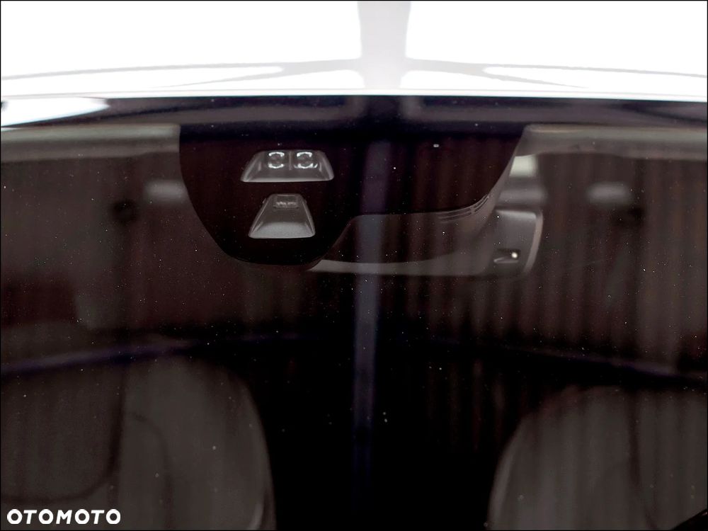 Volvo V40 Cross Country - 13