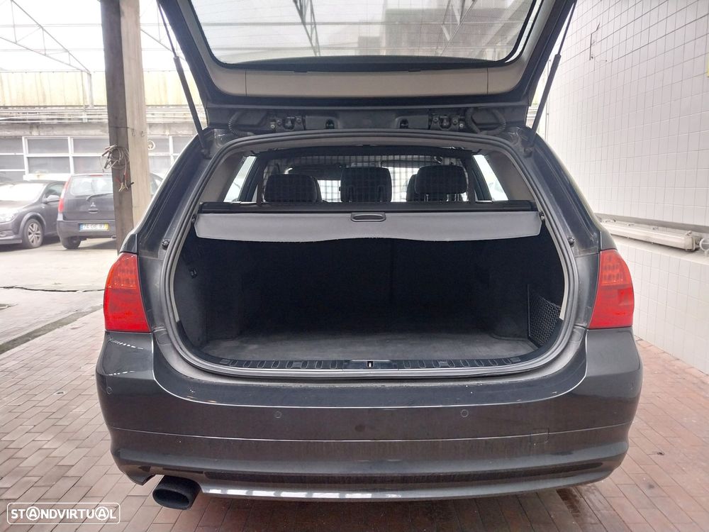 BMW 318 d Navigation - 9