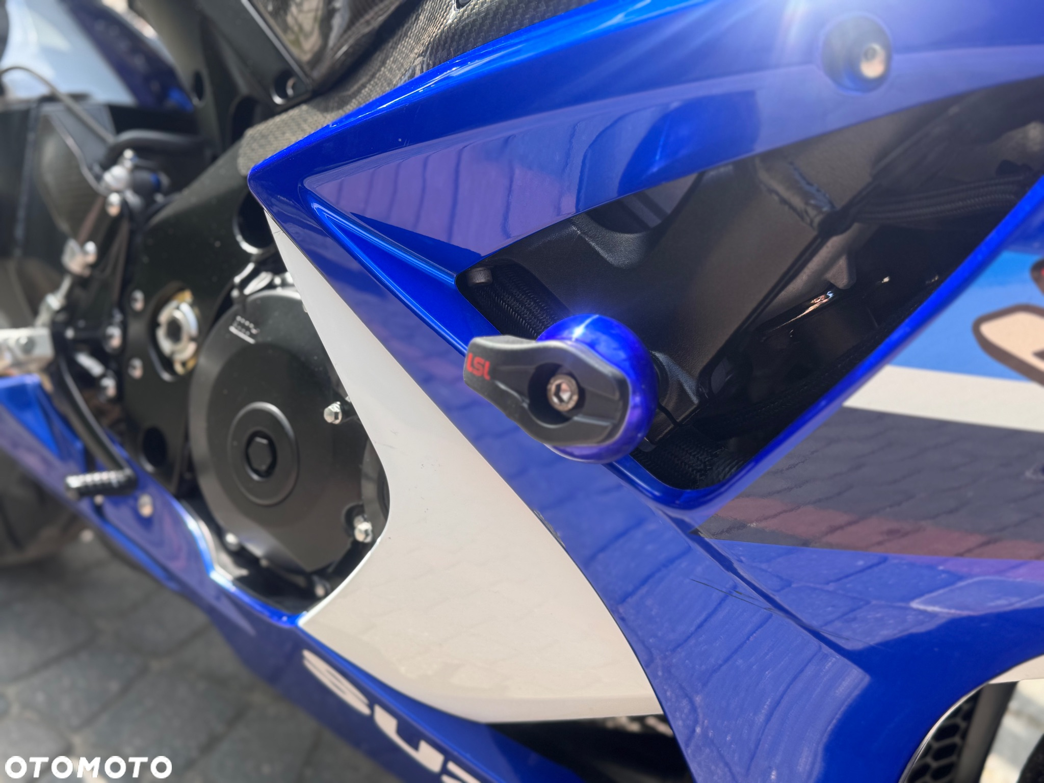 Suzuki GSX-R - 24