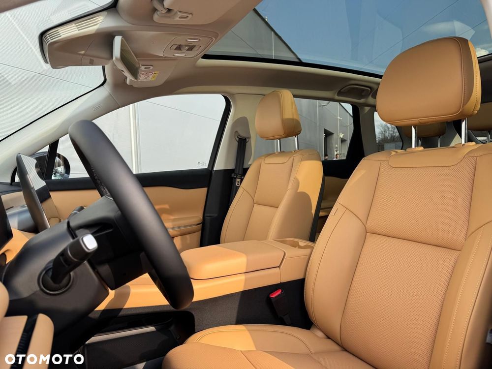 Leapmotor C10 81.9 kWh ProMax AWD Design - 10