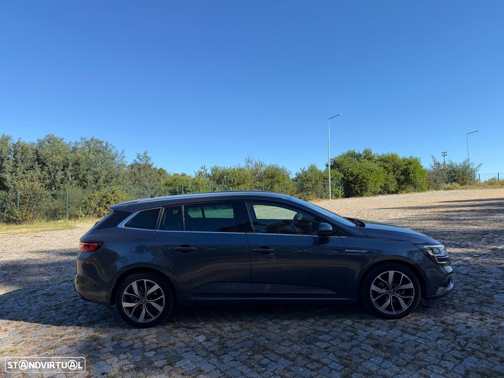Renault Mégane Sport Tourer dCi 110 FAP EDC Dynamique - 4