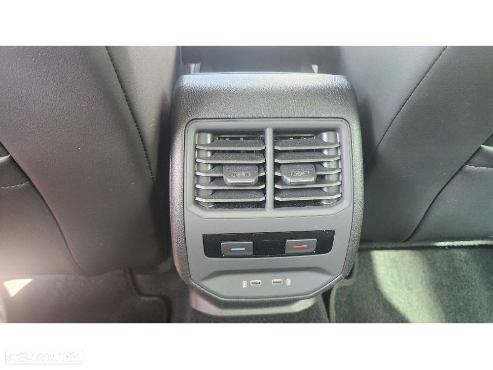 SEAT Leon ST 2.0 TDI FR DSG - 25