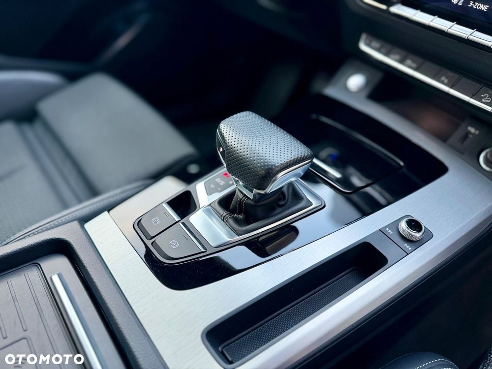 Audi Q5 50 TFSIe quattro S tronic S line - 32