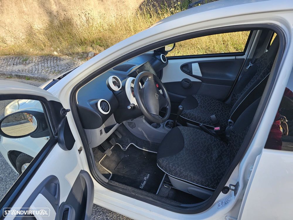 Peugeot 107 1.0 Urban - 6