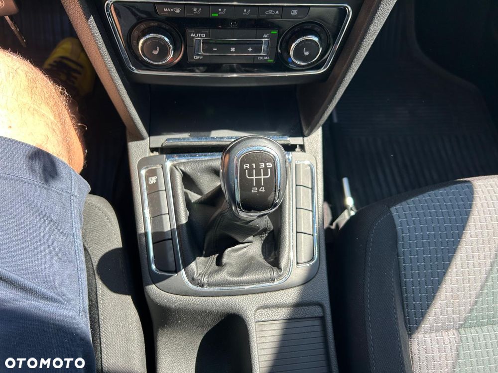 Skoda Superb 1,9 TDI Comfort - 38