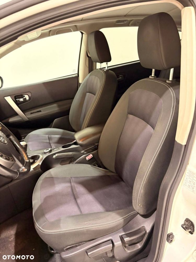 Nissan Qashqai - 17