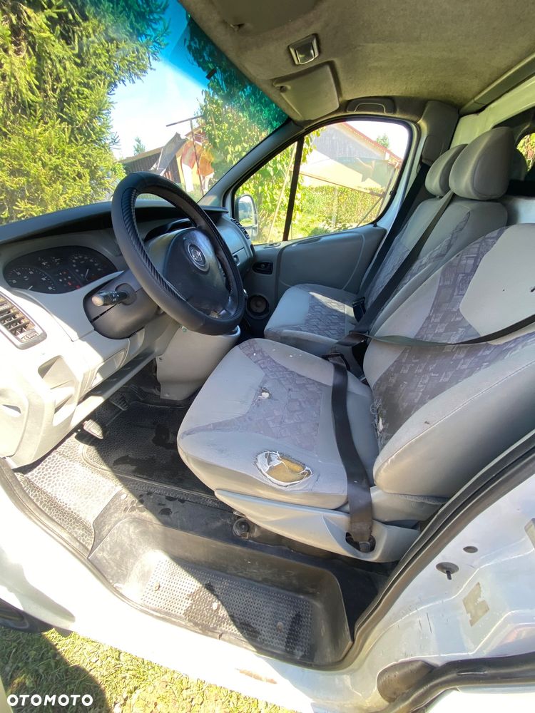 Opel Vivaro - 12
