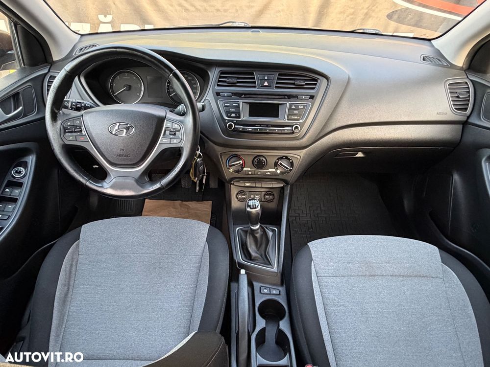 Hyundai i20 1.1 CRDi Comfort+ - 6