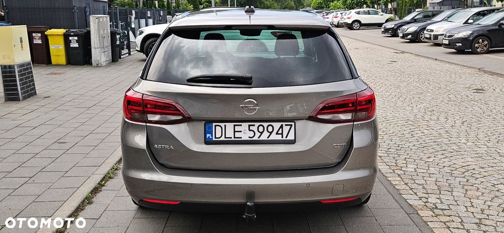 Opel Astra 1.6 D (CDTI) Start/Stop Dynamic - 28