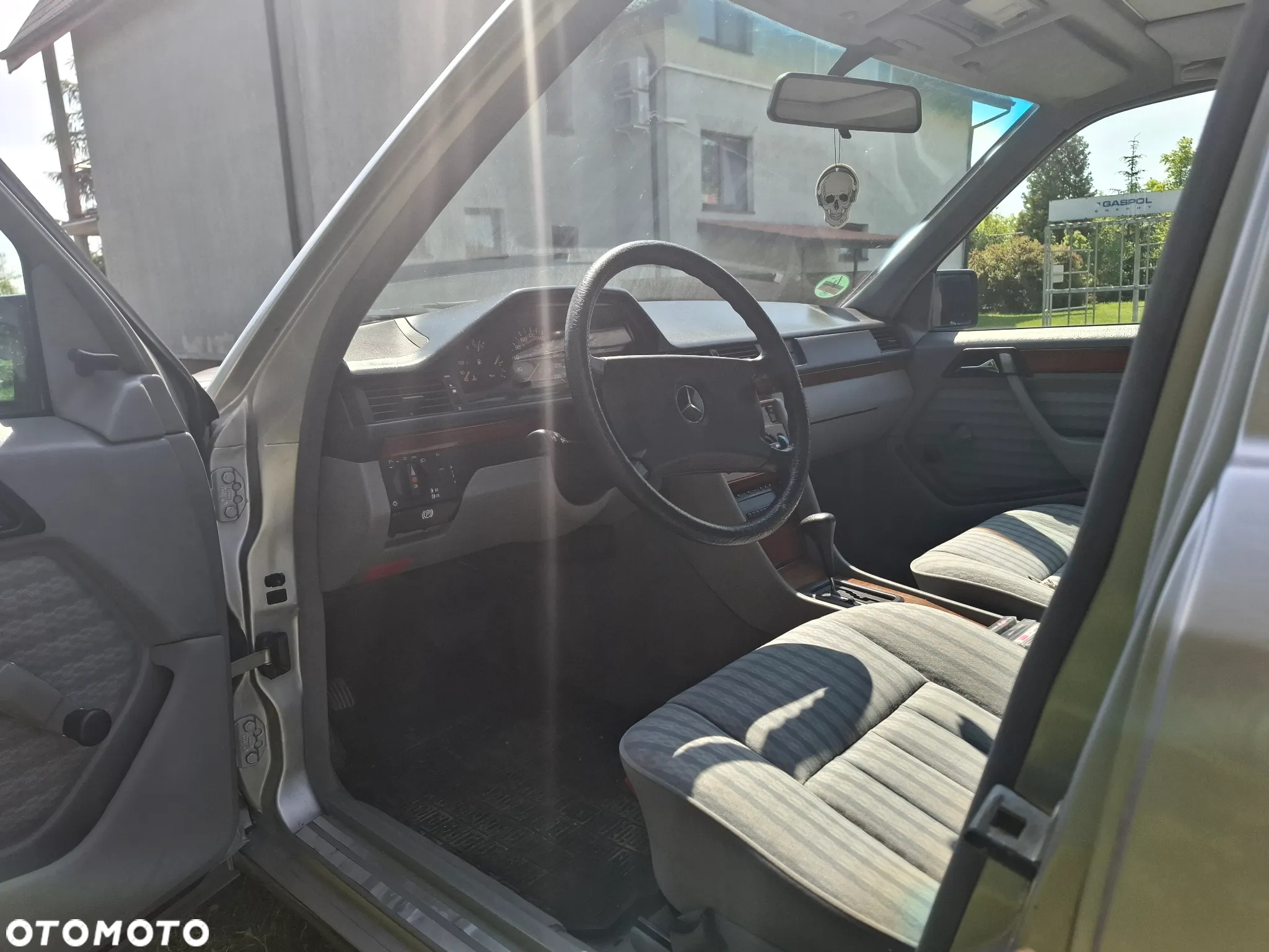 Mercedes-Benz W124 (1984-1993) - 8