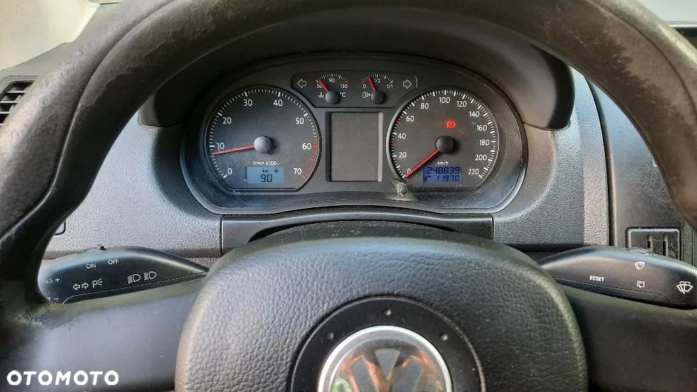 Volkswagen Polo 1.4 16V Trendline - 11