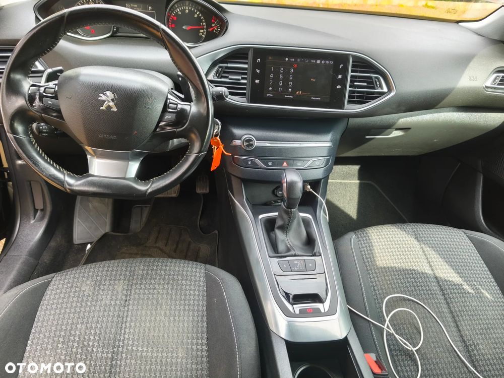 Peugeot 308 BlueHDi 130 EAT6 Stop & Start Allure - 9