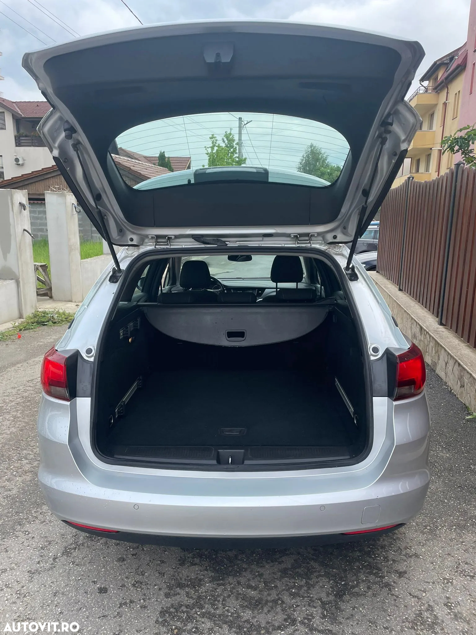 Opel Astra Sport Tourer 1.6 CDTI ECOTEC Dynamic - 4