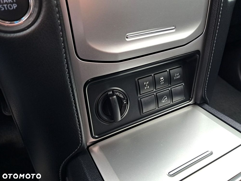 Toyota Land Cruiser LC 2.8 D-4D Prestige - 24