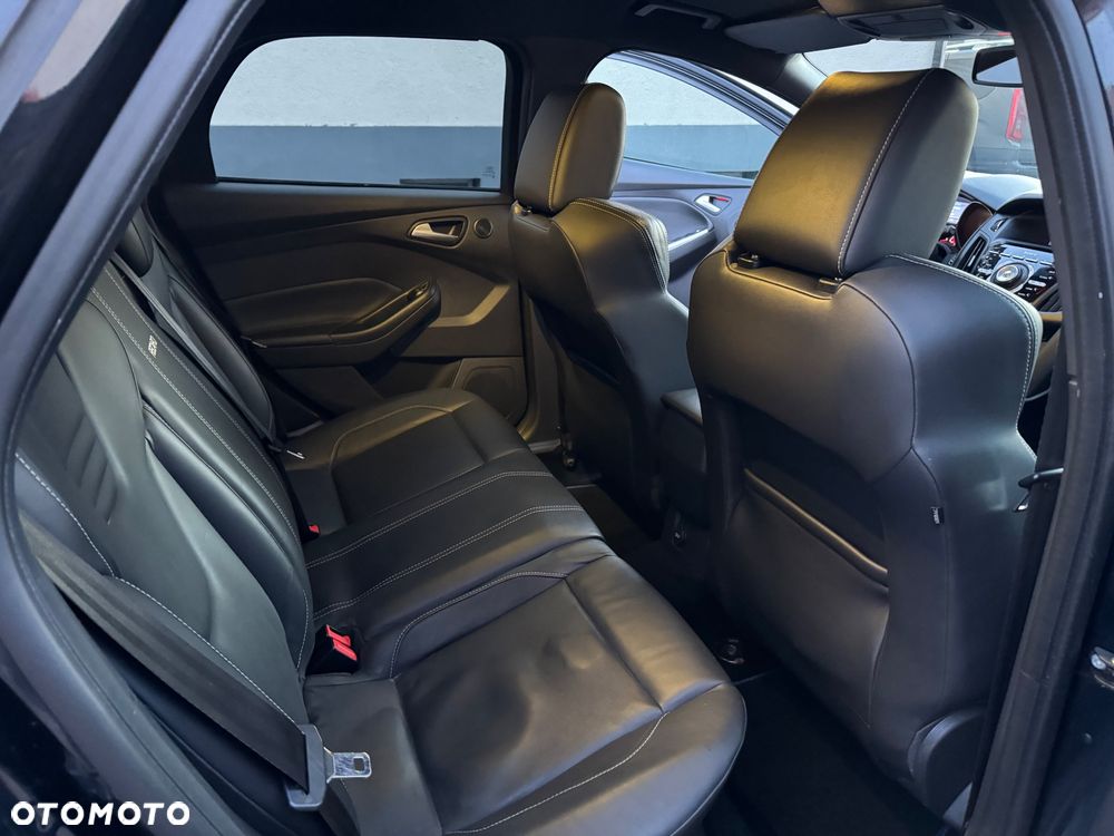 Ford Focus 2.0 EcoBoost ST mit Leder-Sport-Paket - 24