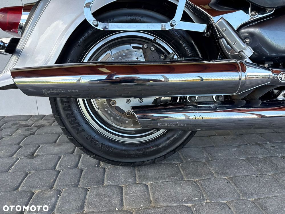 Suzuki Intruder - 36