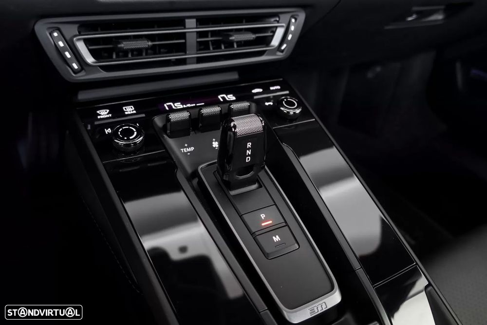 Porsche porsche-992 Targa 4 GTS PDK - 16