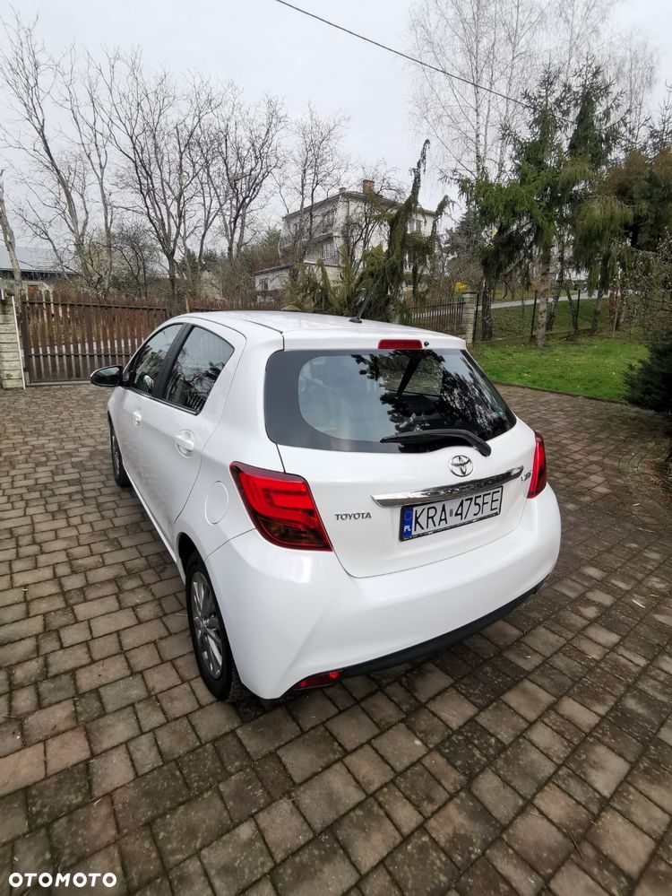 Toyota Yaris 1.0 VVT-i Sol - 11