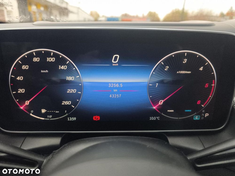 Mercedes-Benz GLC - 18