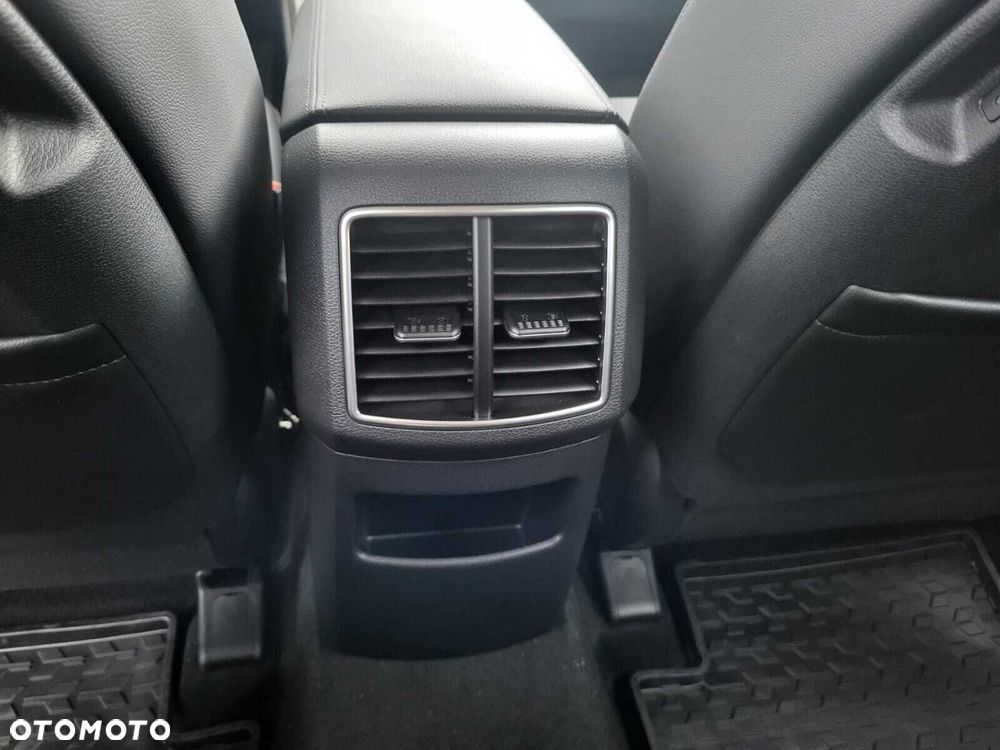 Kia Sportage - 32