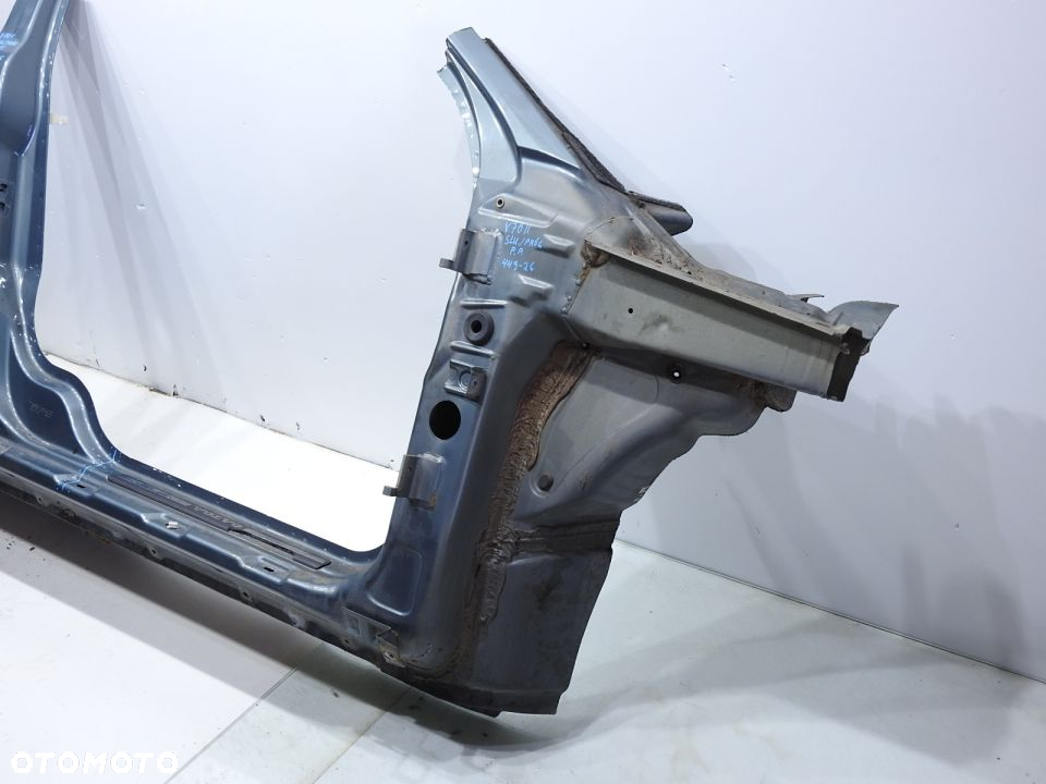 PRÓG SŁUPEK PRAWY PRZÓD 449-26 VOLVO V70 II - 2