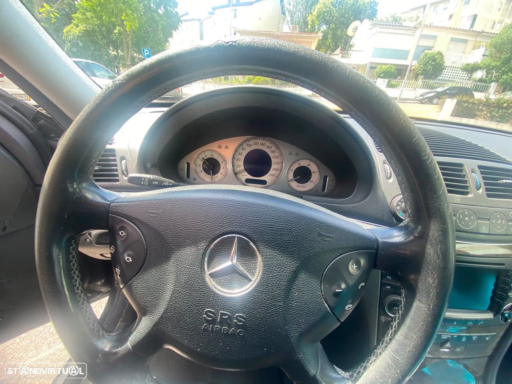 Mercedes-Benz E 270 CDi Avantgarde - 5