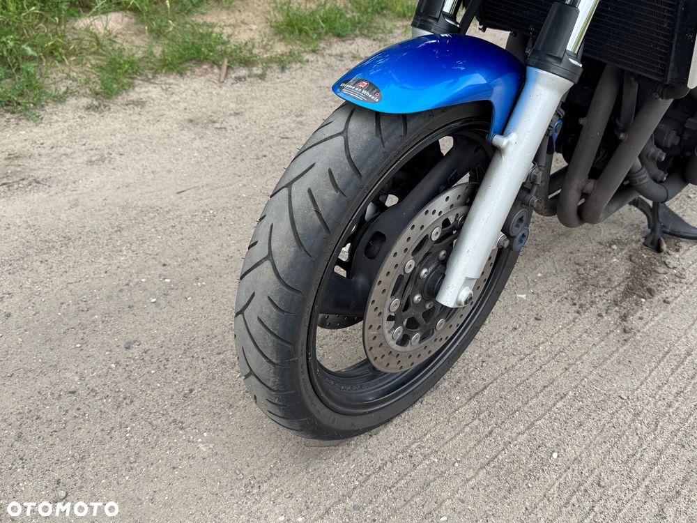 Yamaha FZS - 15