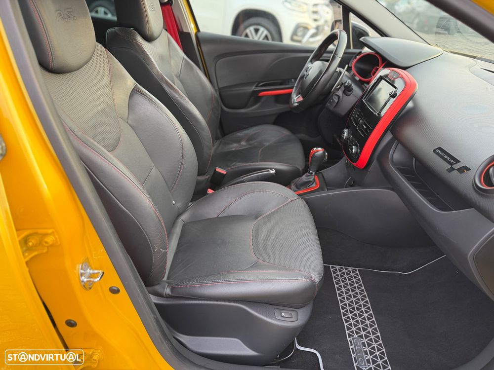 Renault Clio 1.6 T RS EDC - 12