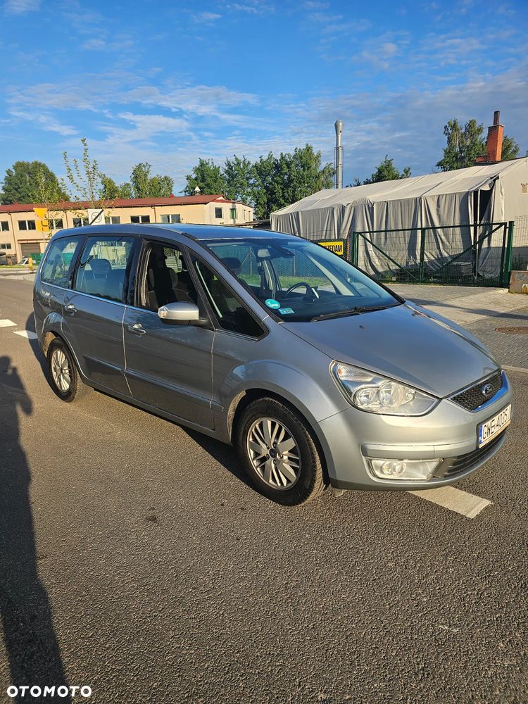 Ford Galaxy 2.0 Ghia - 1