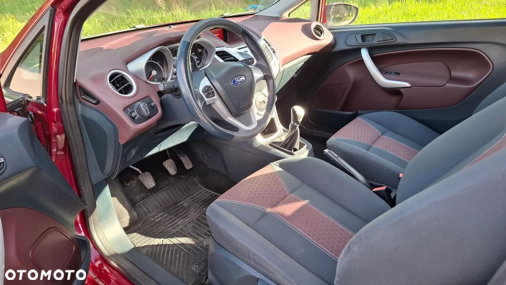 Ford Fiesta 1.4 Titanium - 13