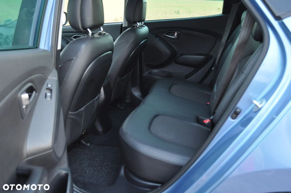 Hyundai ix35 1.6 2WD UEFA EURO 2012 Edition - 17